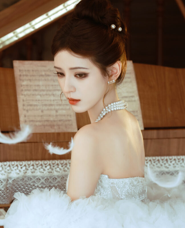 Hot girl Trương Hi Hi: Gợi cảm và tự tin với phong cách thời trang độc đáo