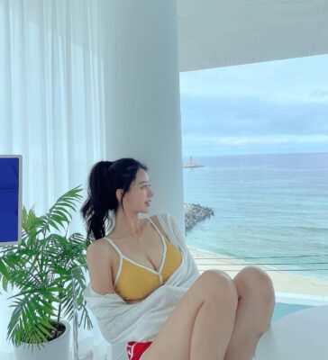 yyyoungggggg 1658369084 2886931582717773640 2098532476