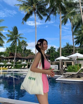 yyyoungggggg 1701920404 3252266534726109307 2098532476