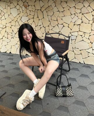 uyen.nii 1729141843 3480616512598422966 4921062820