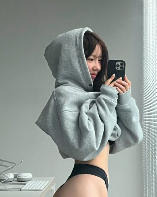 nana.un 1740374917 3574846365574218306 1477644852