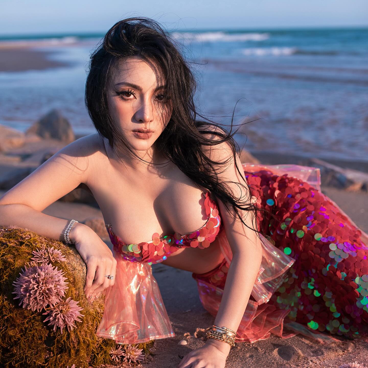 Ngọc Kara nàng tiên cá quyến rũ