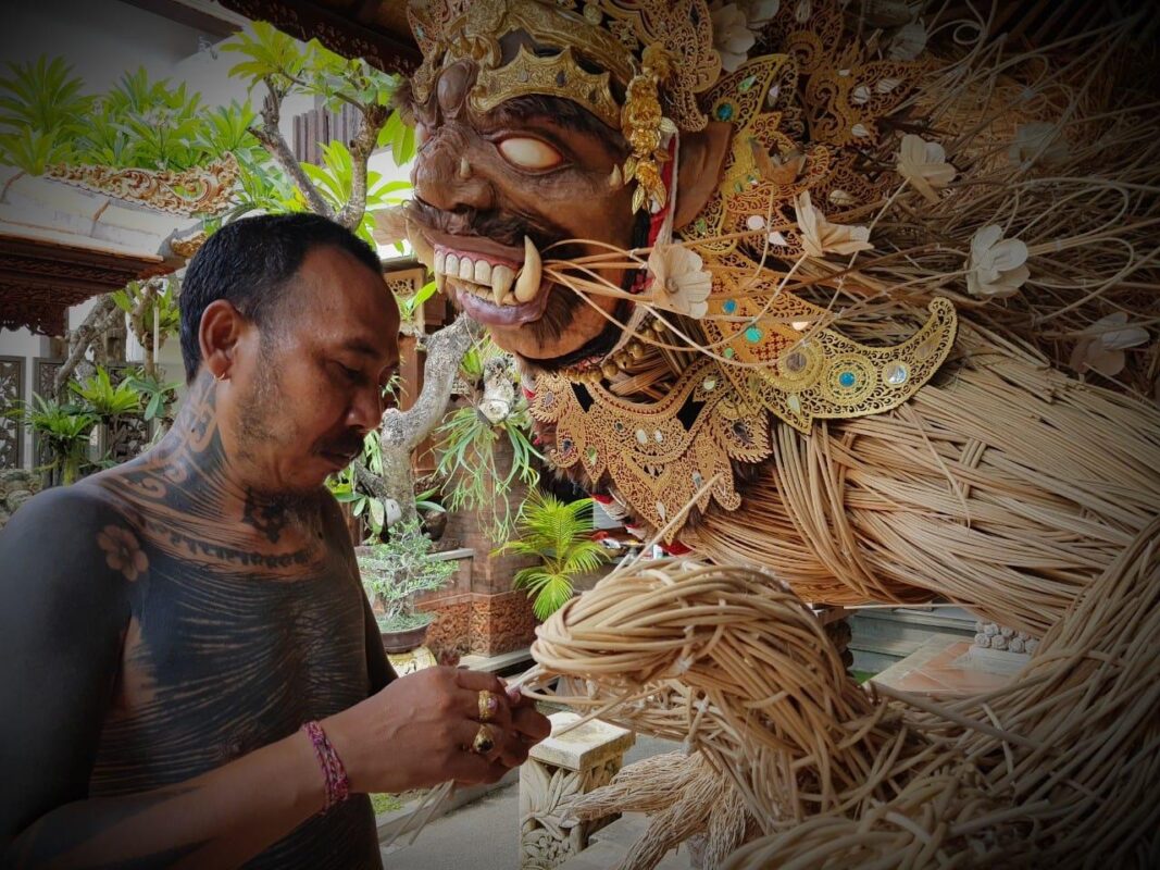 Bí ẩn tâm linh: Đuổi quỷ hay đánh lừa quỷ?