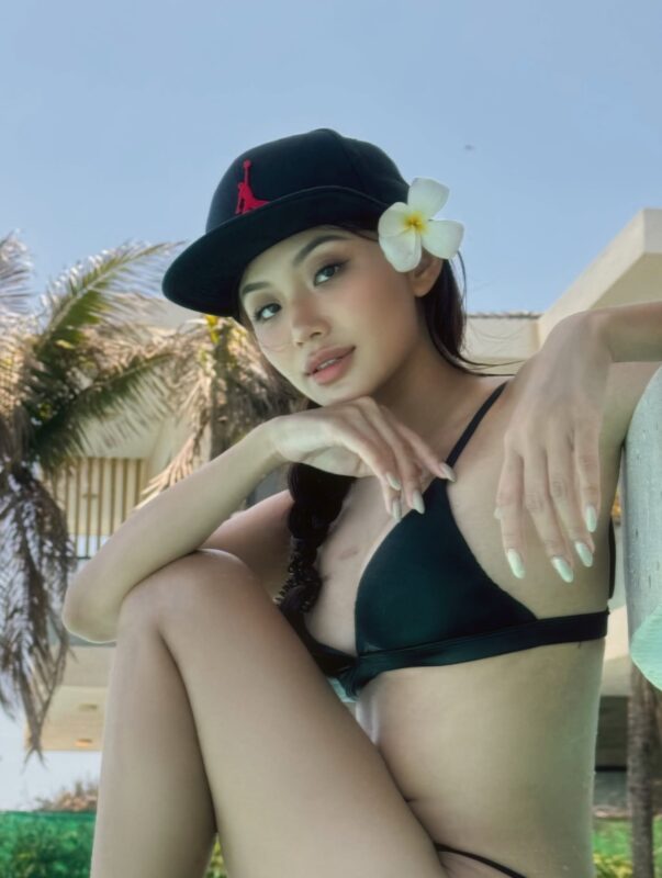 nhephan bikini hot model